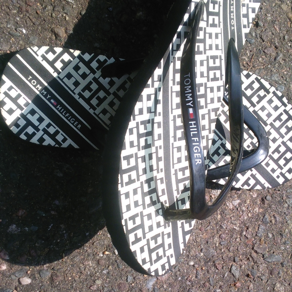 Flip Flops - Picture 2 of 2